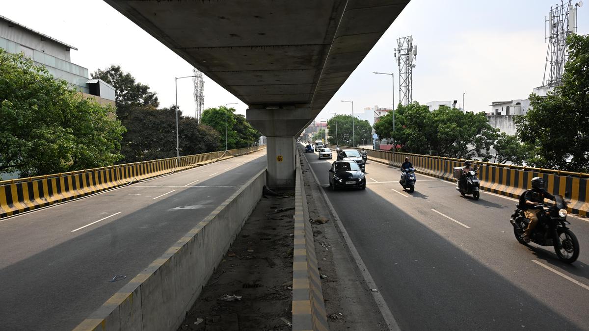 Evening rains forced brief closure of Double Decker on Thursday
