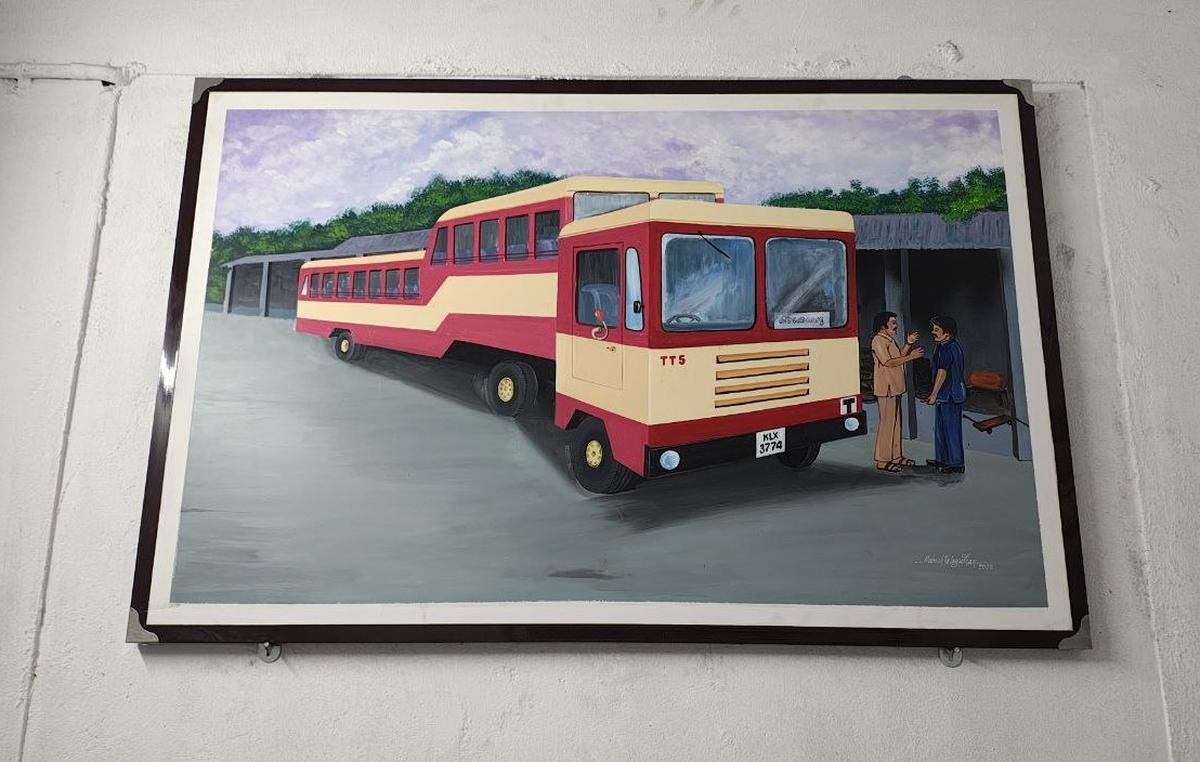 A 1977 bus model, longer than the usual KSRTC buses, with a peculiar, slightly raised portion in the middle. A 1977 bus model, longer than the usual KSRTC buses, with a peculiar, slightly raised portion in the middle.