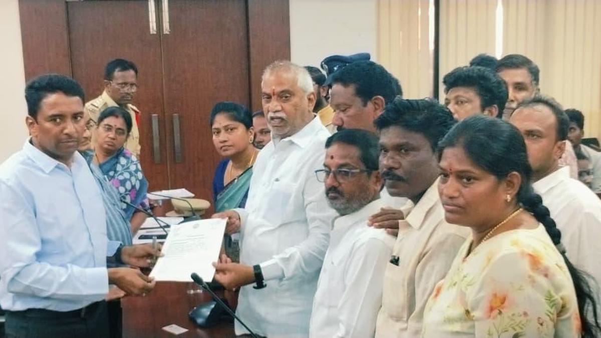 YSRCP leader flags failures in NTR district, submits 12-point petition to Collector