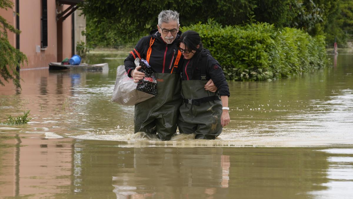 Italy's deadly floods just latest example of climate change's all-or-nothing weather extremes