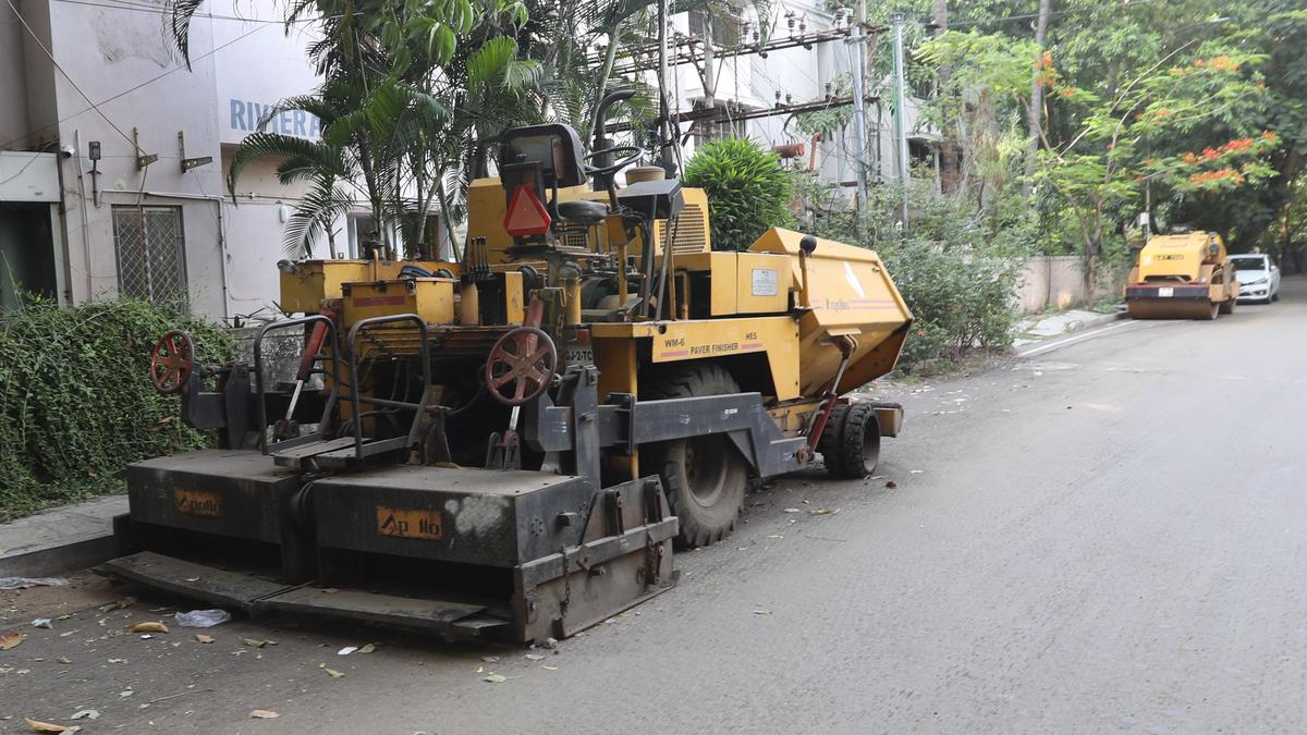 On the ‘bench’ at Crescent Park Avenue Road in Gandhi Nagar, Adyar
