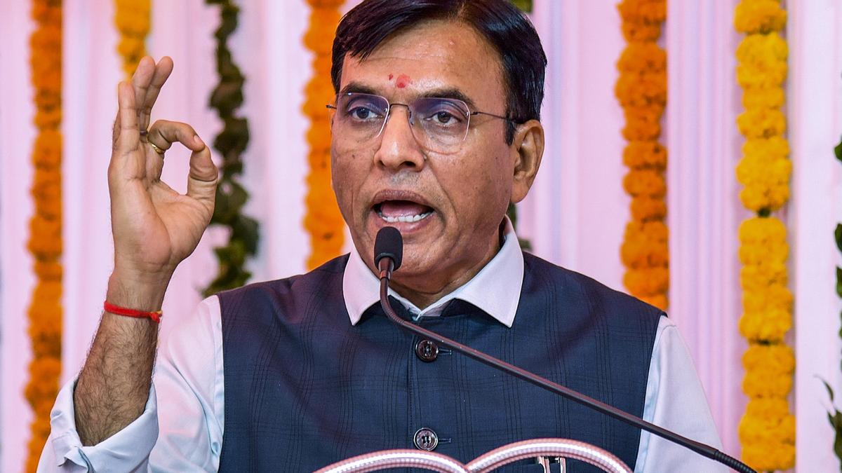 Mandaviya, Hint futbolundaki ‘çıkmaza’ son verme sözü verdi