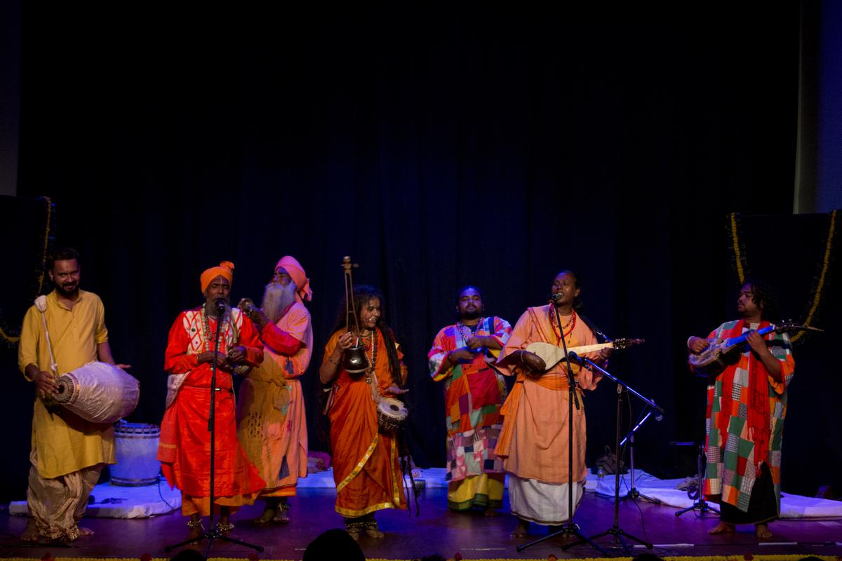 Artists performing at Baul Satsang with Parvati Baul.