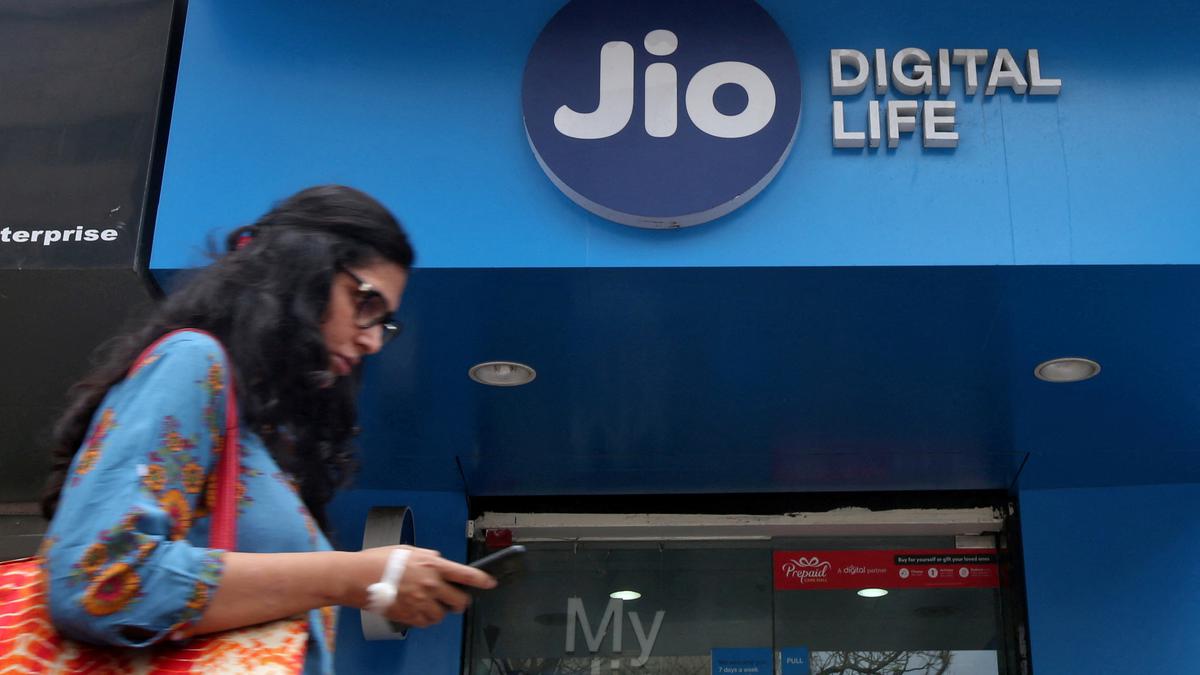 Reliance Jio unveils under ₹1,000 Jio Bharat internet-enabled phones