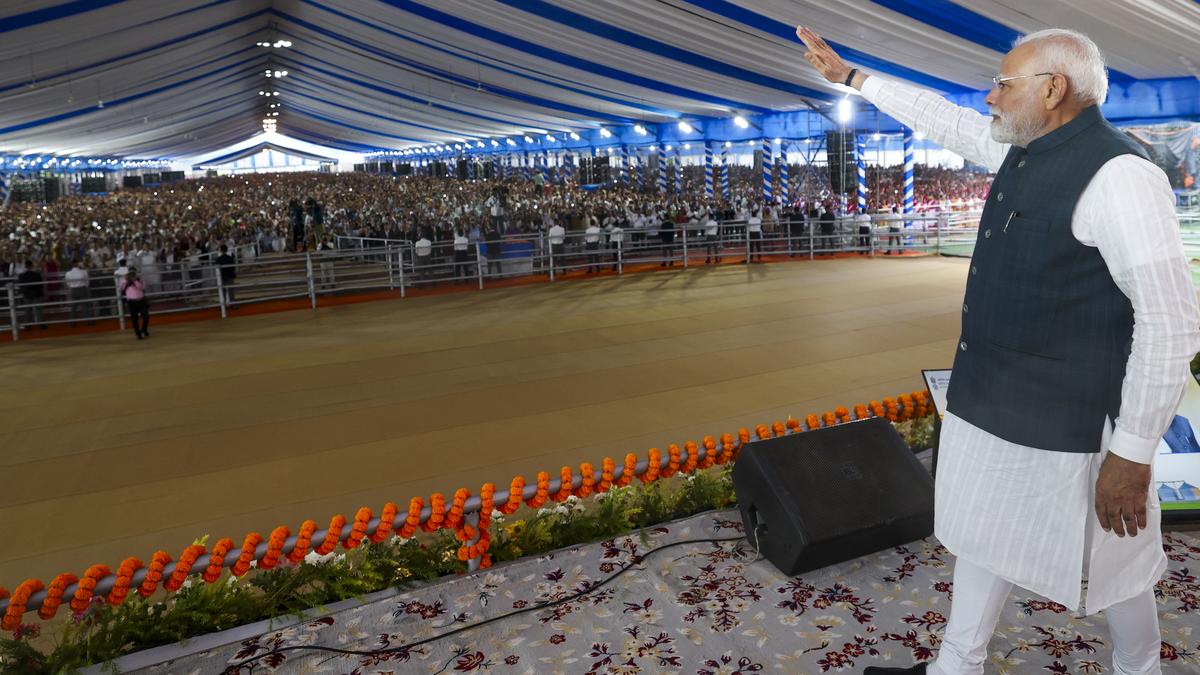 A leader who has connected power to the people