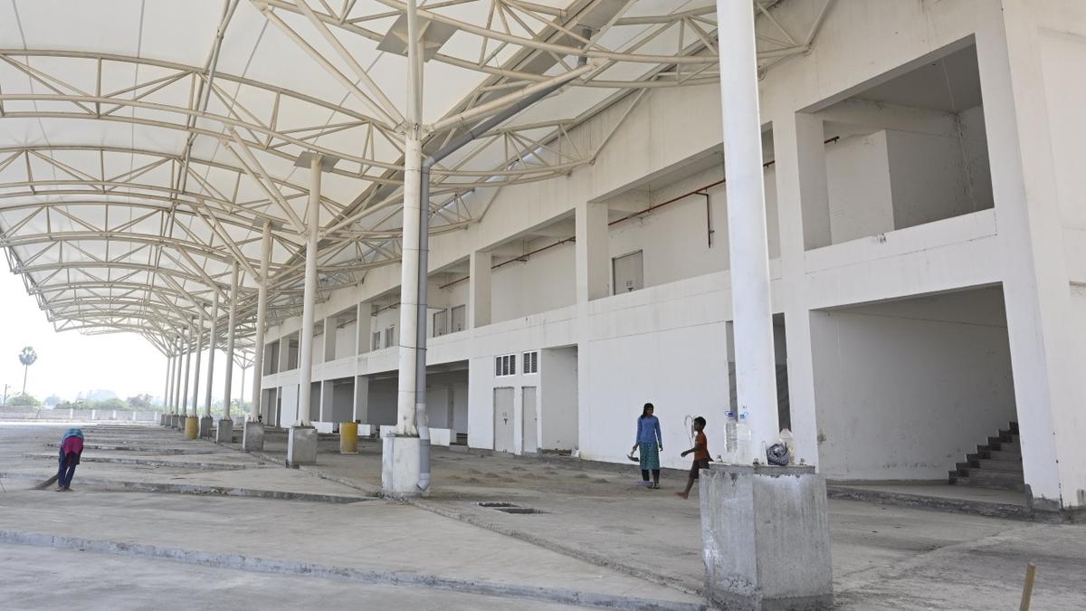 Erode Corporation reissues tender for auctioning shops at satellite bus stand in Solar