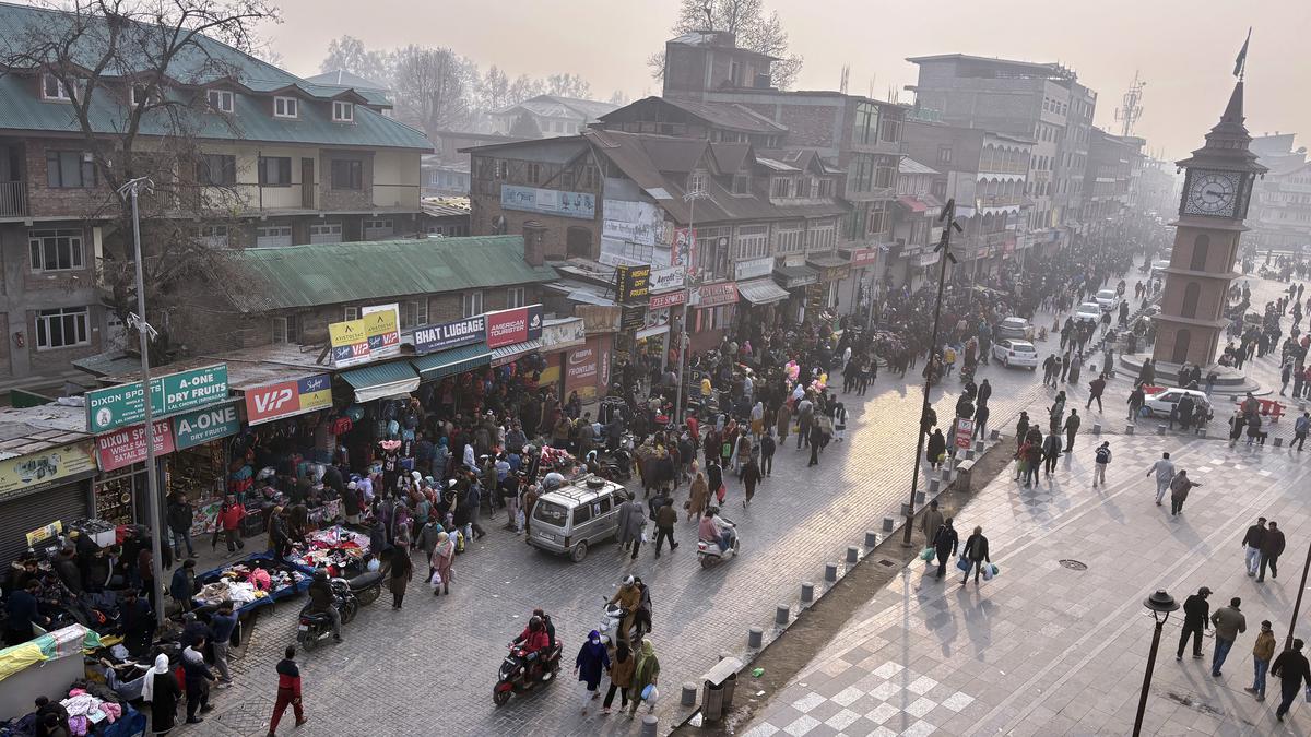 Security forces intensify vigil in J&K ahead of SC verdict on Article 370