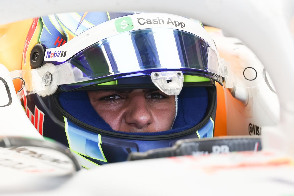 Lindblad během posezónního testování formule 1 v Abú Zabí 9. prosince.