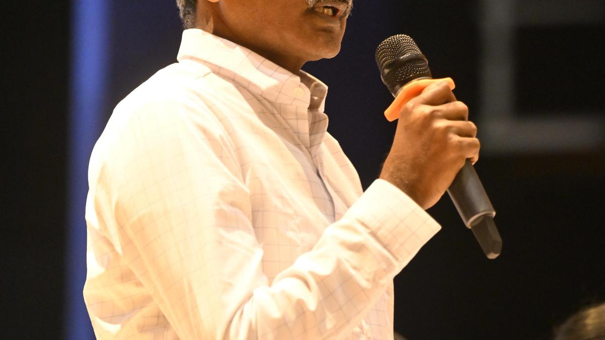 Two top Maoist leaders from RSU background gives up armed struggle after