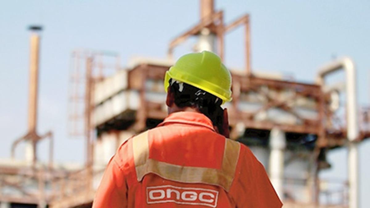 ONGC to invest  bn in Mumbai offshore to raise oil, gas output