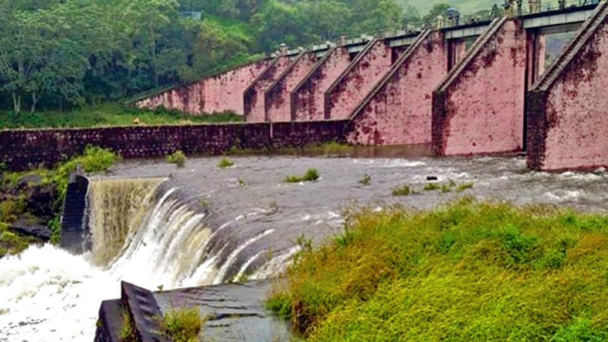Water level in Mullaperiyar dam stands at 133.80 feet