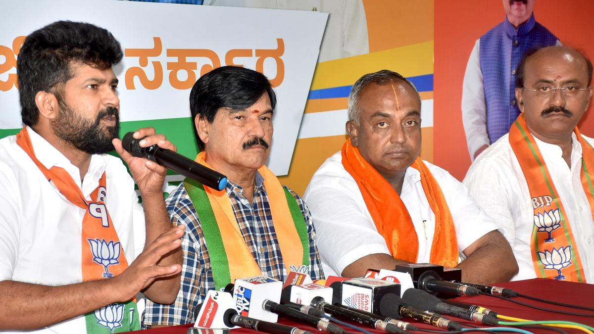 BJP, Congress spar over incident at Siddaramanahundi