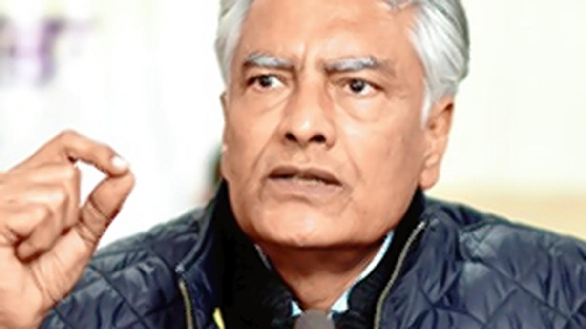 Former Punjab Congress president Sunil Jakhar quits party; Sidhu backs him