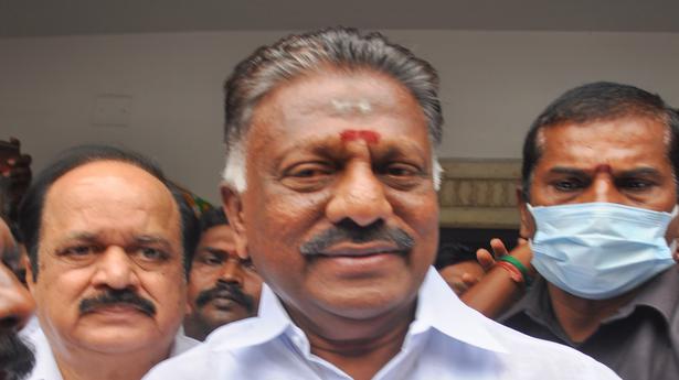 Panneerselvam moves Election Commission against AIADMK general council decisions