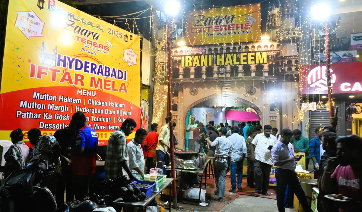 Iftar buffet at Zaara Catering, opp to EA mall, in Chennai on Monday.
