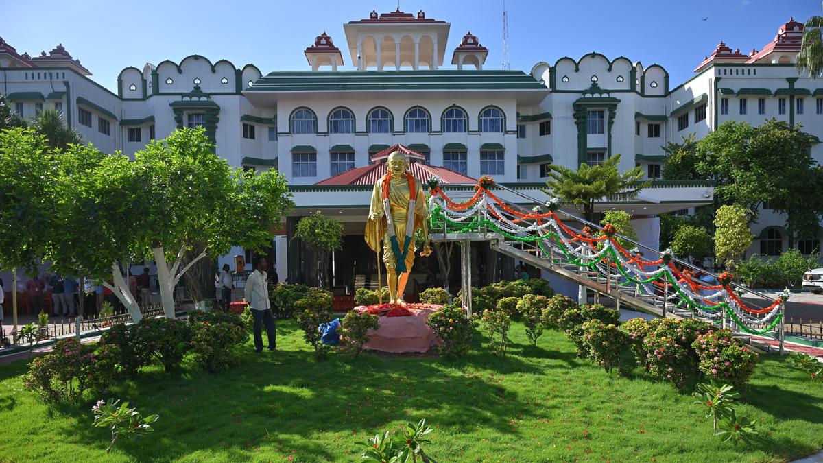 Madurai Bench of Madras HC dismisses actor Kasthuri’s anticipatory bail petition