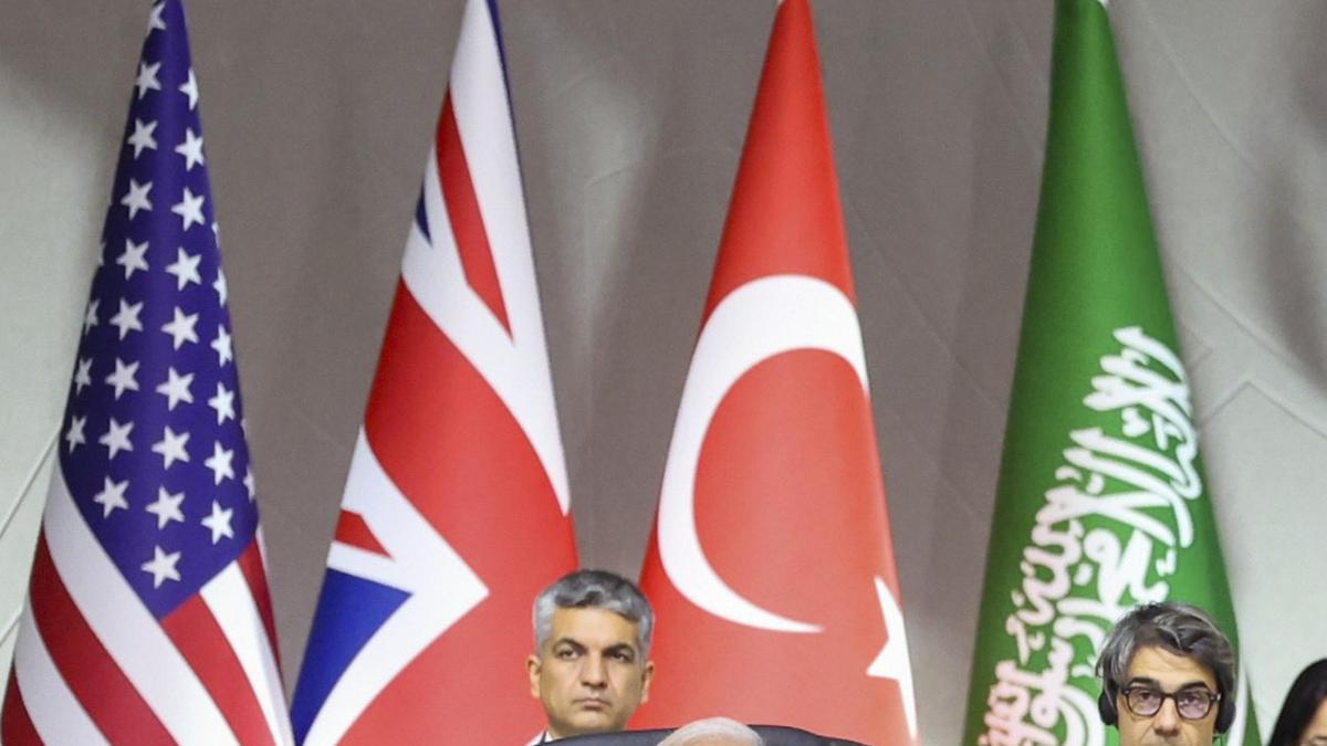 PM Modi at G20 Summit calling for global AI compact