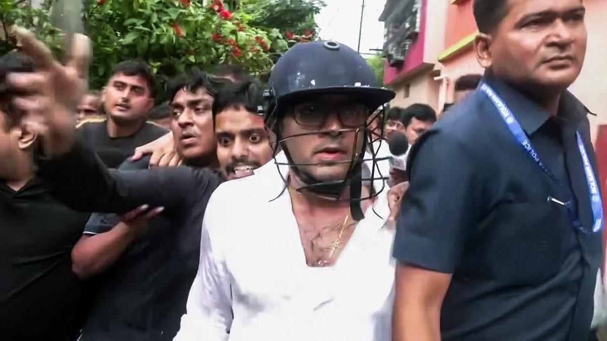TMC general secretary Abhishek Banerjee attacked by mob at Bengal’s Sonarpur