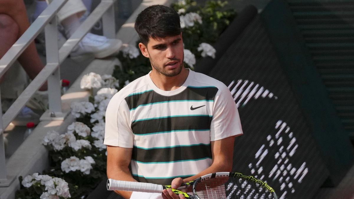 Carlos Alcaraz withdraws from 2026 French Open as wrist injury dashes three-peat dreams