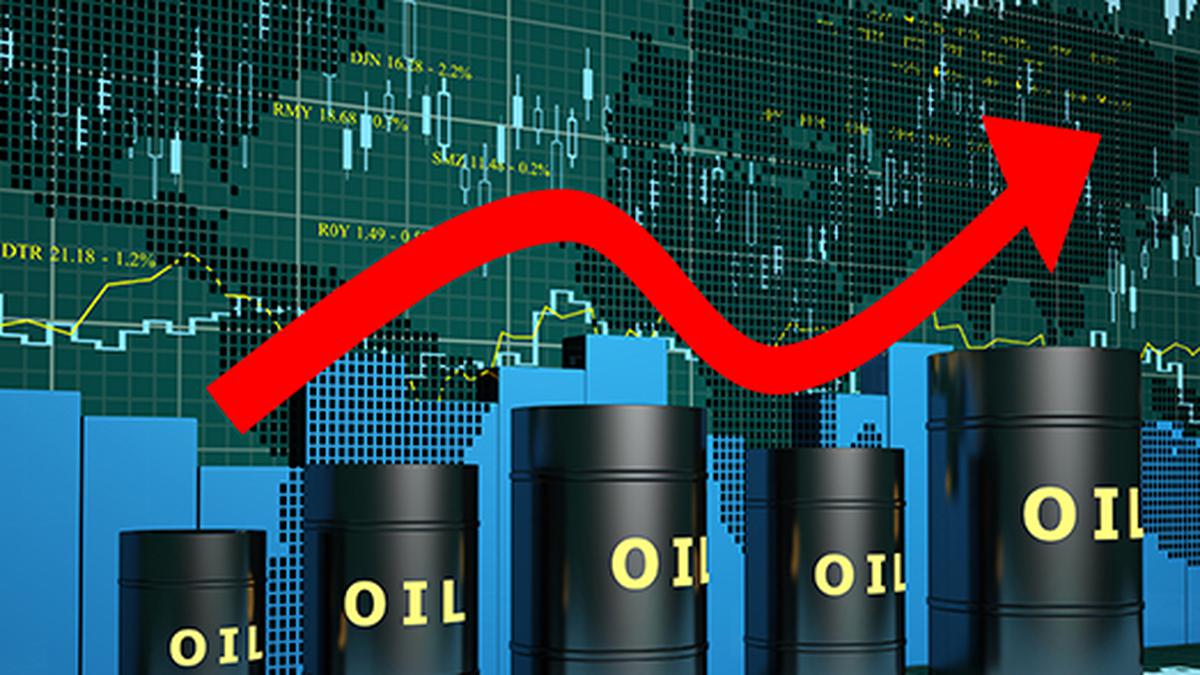 India's oil import bill doubles to $119 billion in FY22