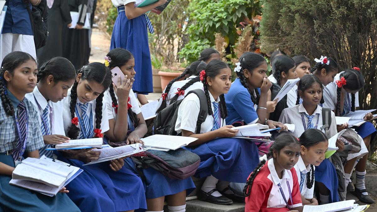 Karnataka governor asks State government to “re-examine” switch from marks to grades for third language in SSLC