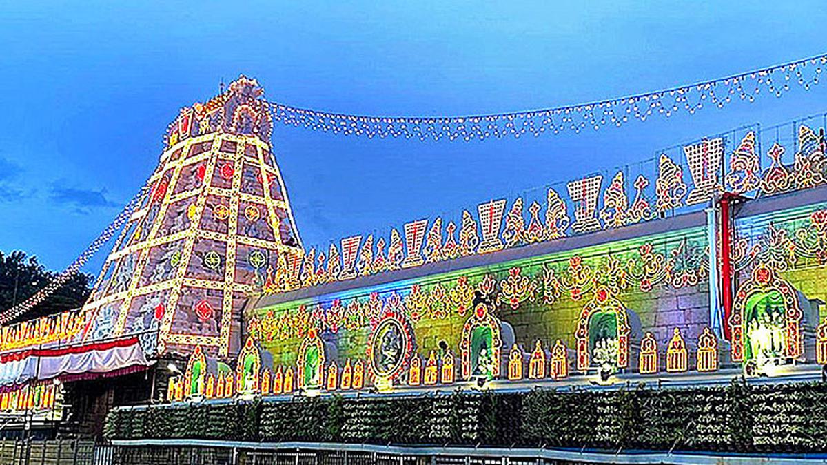 Lord Venkateswara grows richer by ₹1,161 cr., 1,031 kg of gold in one year