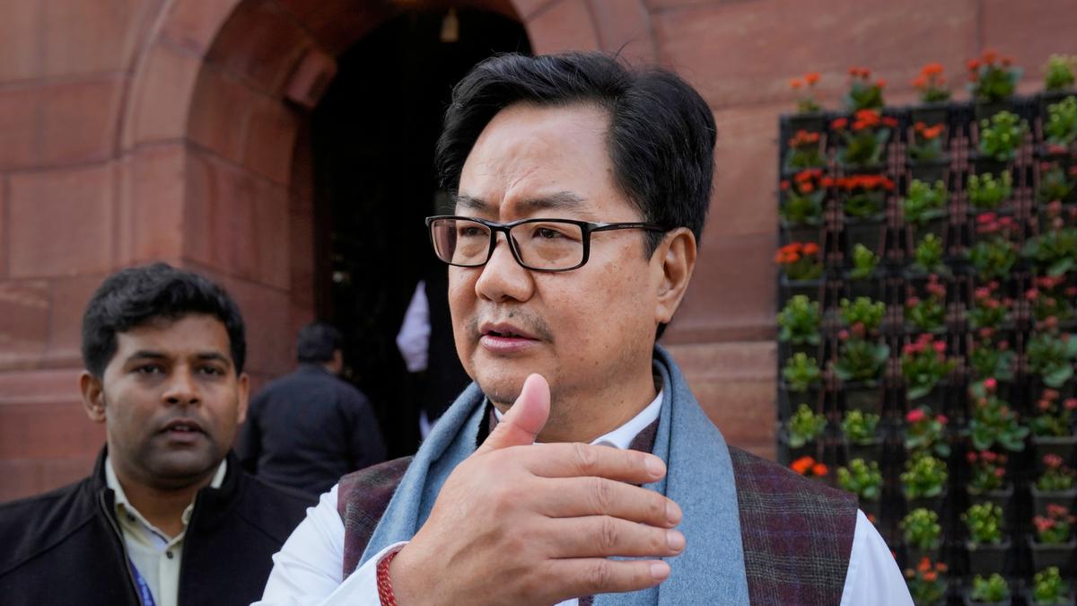 Kiren Rijiju endorses former High Court judge’s view that Supreme Court ...