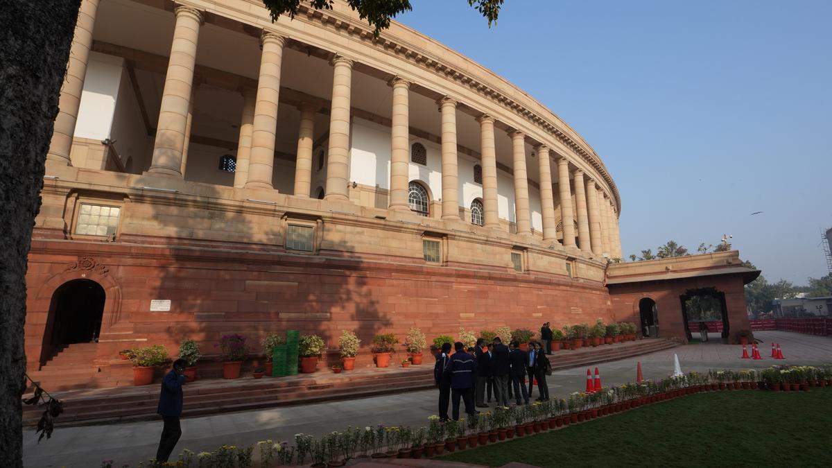Parliament special session Day 1 Live Updates | PM Modi to address Lok Sabha at 11 a.m.