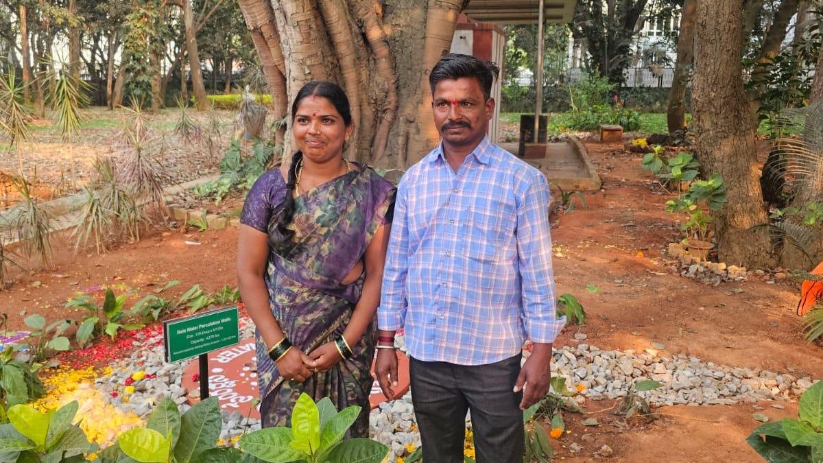 Traditional community diggers create percolation wells in Bengaluru to augment groundwater