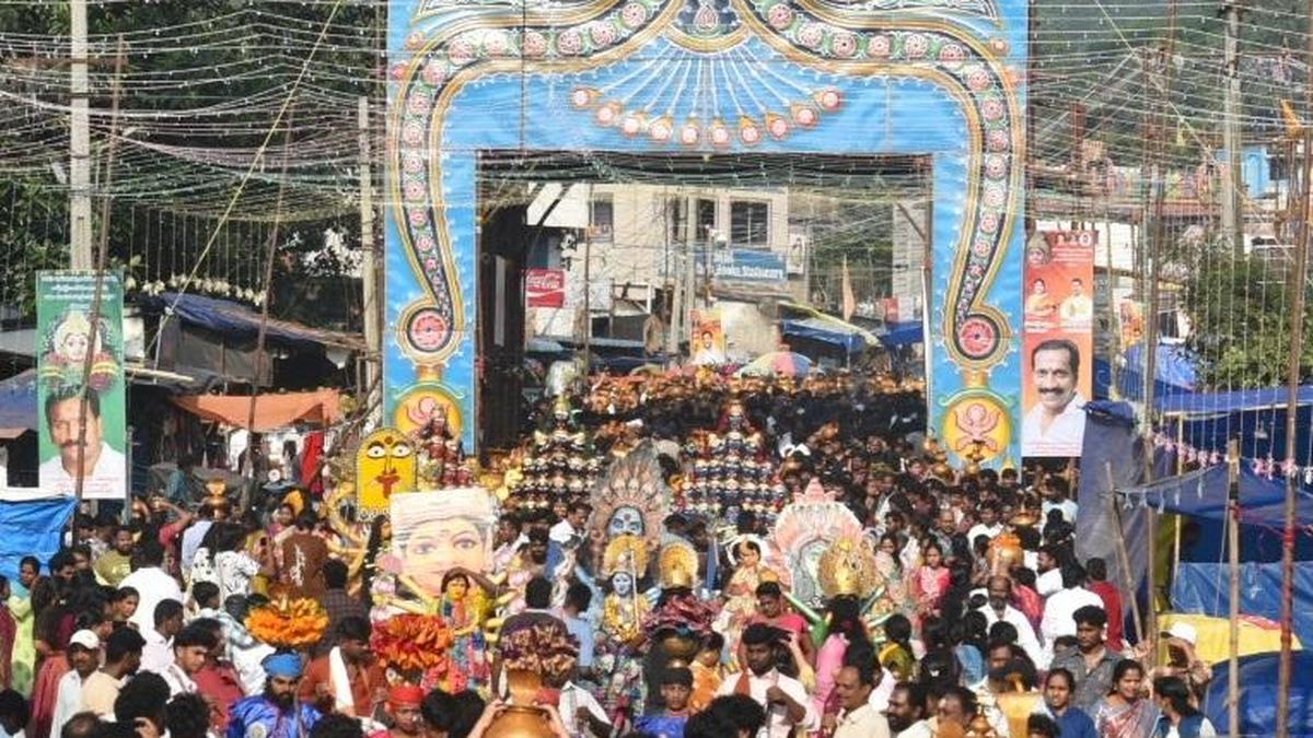 Three-day Modakondamma Jathara begins on a grand note