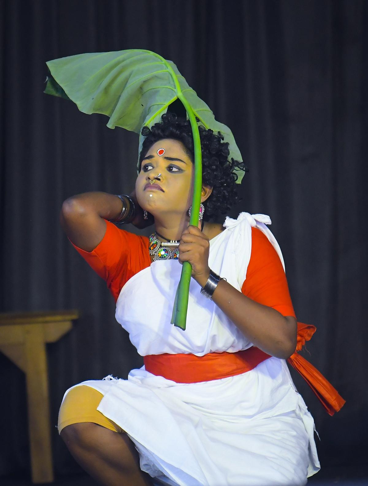 Anukrishna K. from PSMO College, Thirurangadi, who won the first prize in folk dance (female category).