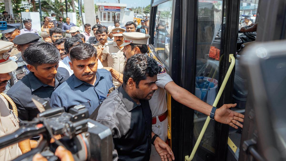 BJP leaders Annamalai, Tamilisai booked for attempting to protest without permission