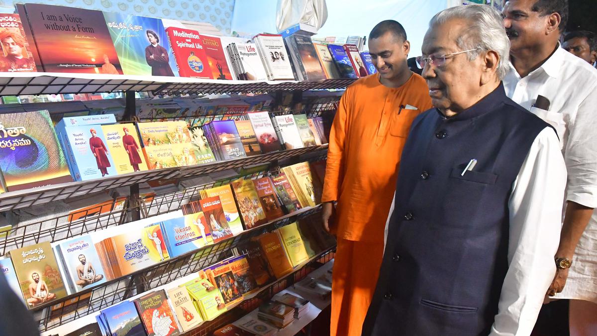 Inculcate book reading habit among children, Governor tells parents