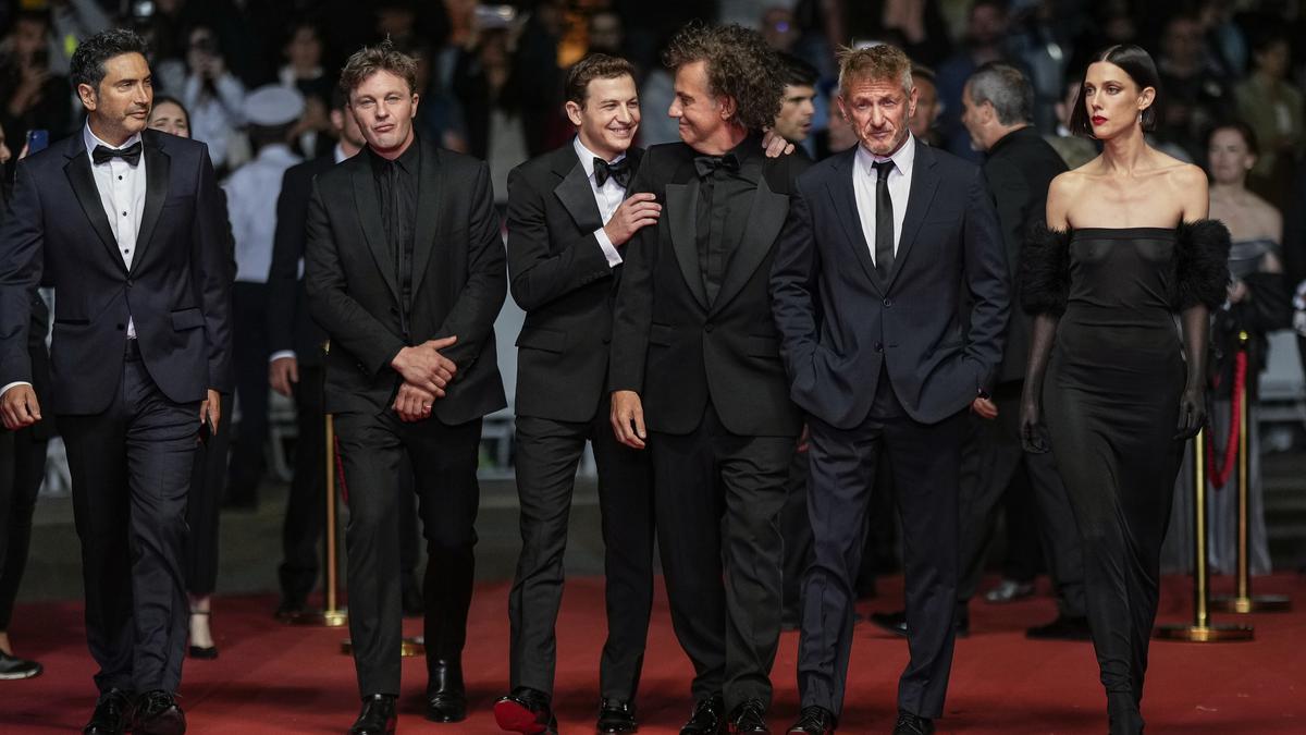 Cannes 2023: Sean Penn, Tye Sheridan reunite on screen in ‘Black Flies’