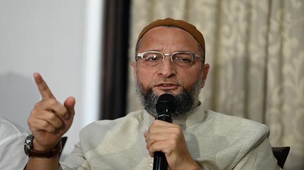 Centre failed to ensure safety of Kashmiri Pandits: Owaisi