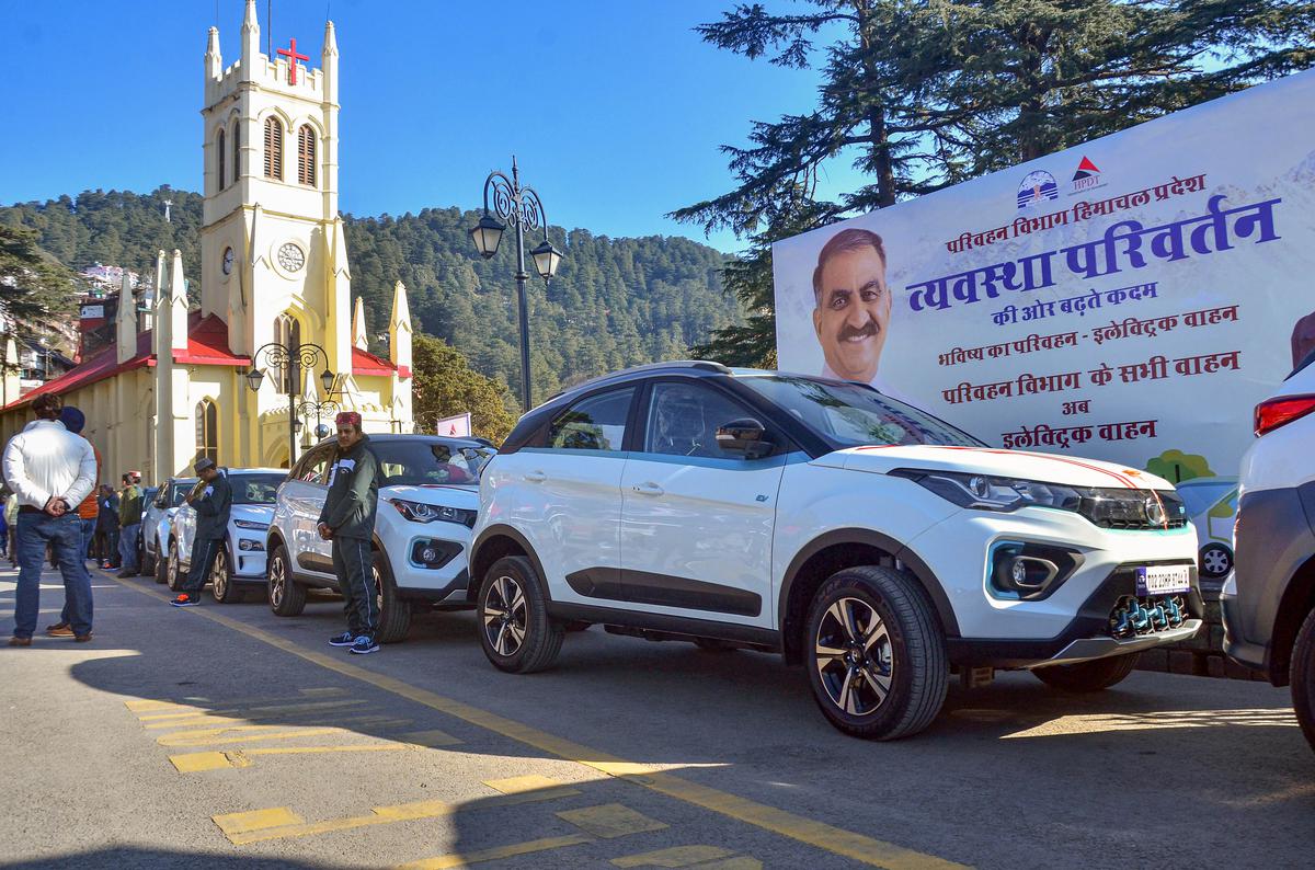 मुख्यमंत्री ने कांग्रेस शासित राज्यों से हिमाचल की तर्ज पर इलेक्ट्रिक वाहन अपनाने का आह्वान किया