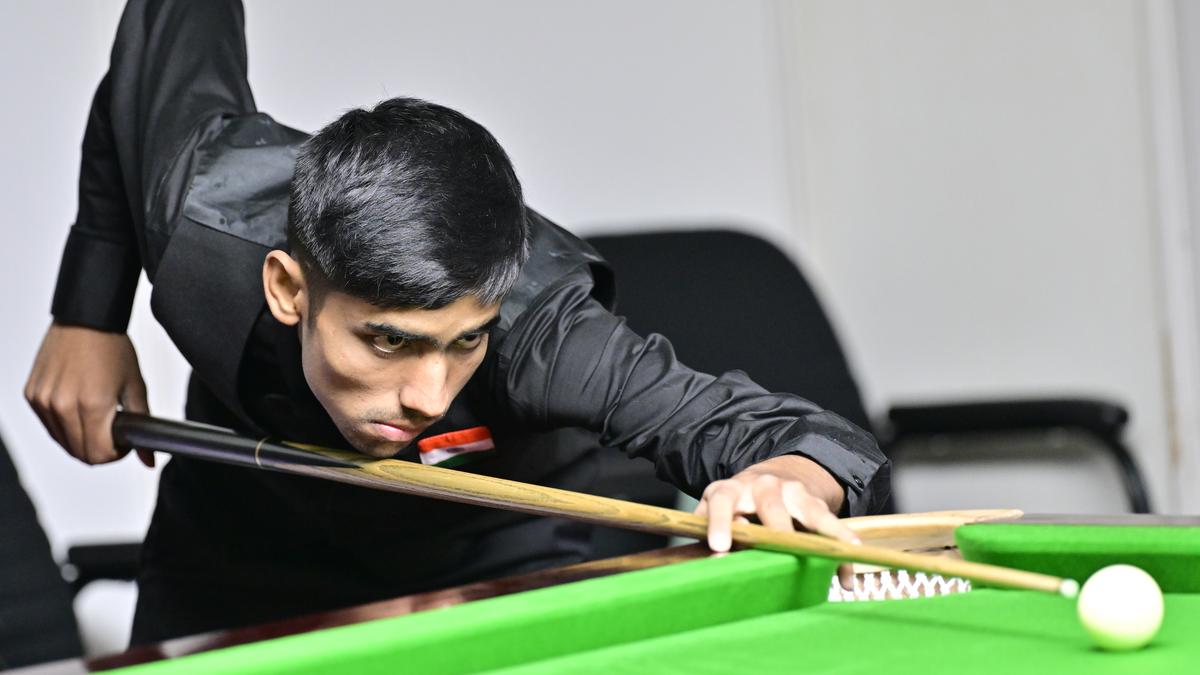 Mahendra Chouhan beats Srikanth, makes the last-16 stage