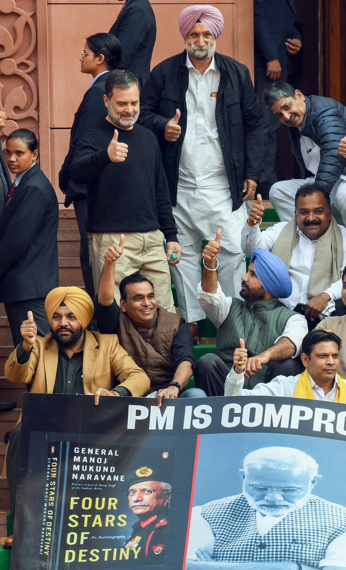 Rahul Gandhi, Union MoS Ravneet Singh Bittu spar outside Parliament