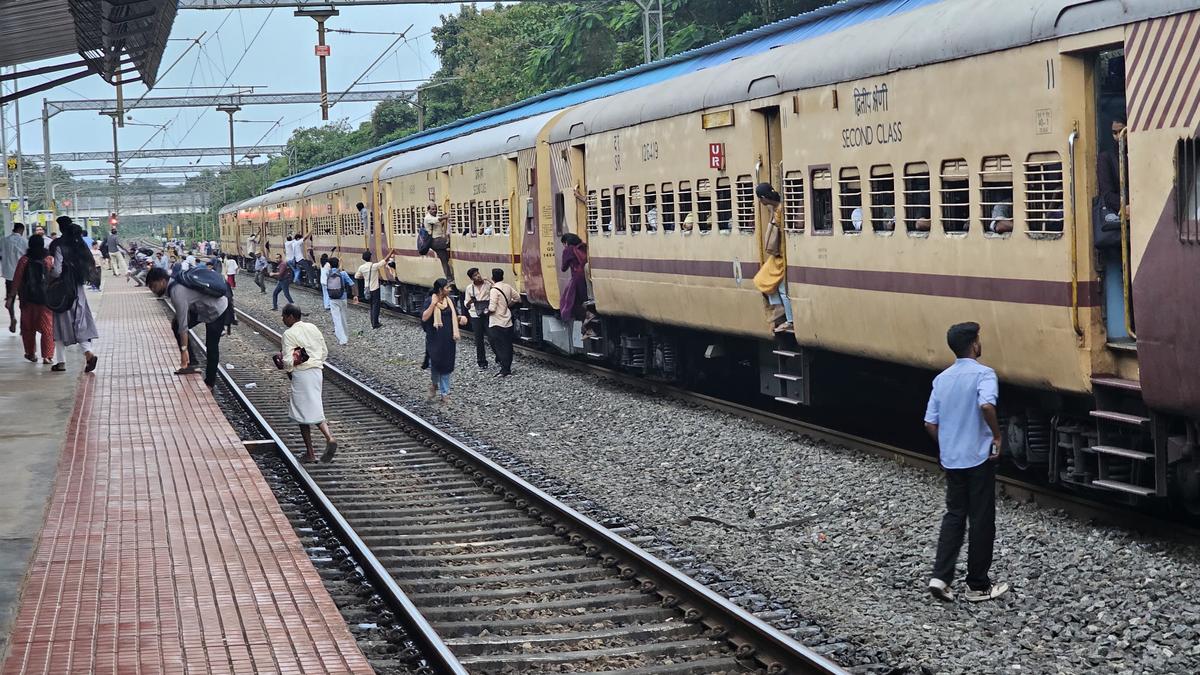 Reel shoots on railway tracks under scanner
