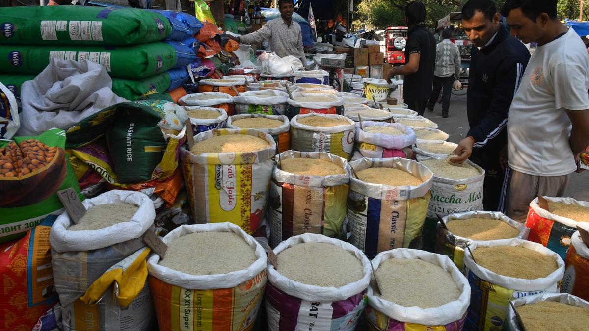 Middlemen can actually help lower dal prices