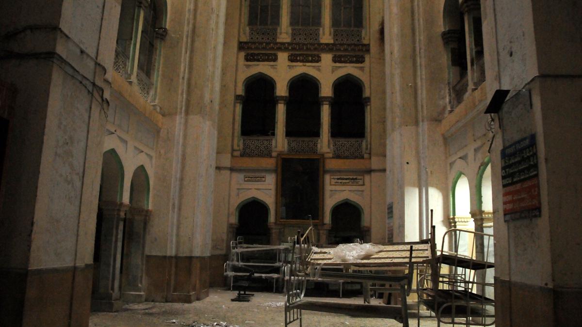 Telangana govt files affidavit in HC over demolishen of Osmania General Hospital building