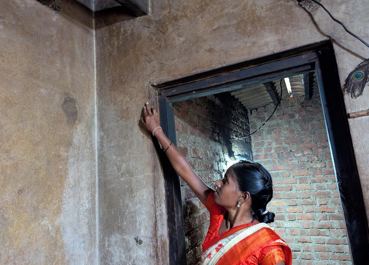 Dust and despair settle on Maharashtra’s Chinchavli village as quarrying continues unabated Dust and despair settle on Maharashtra’s Chinchavli village as quarrying continues unabated