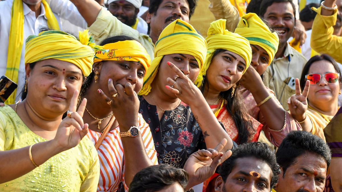 Lakhs of TDP and JSP supporters throng ‘Yuva Galam Navasakam’ venue at Polipalli