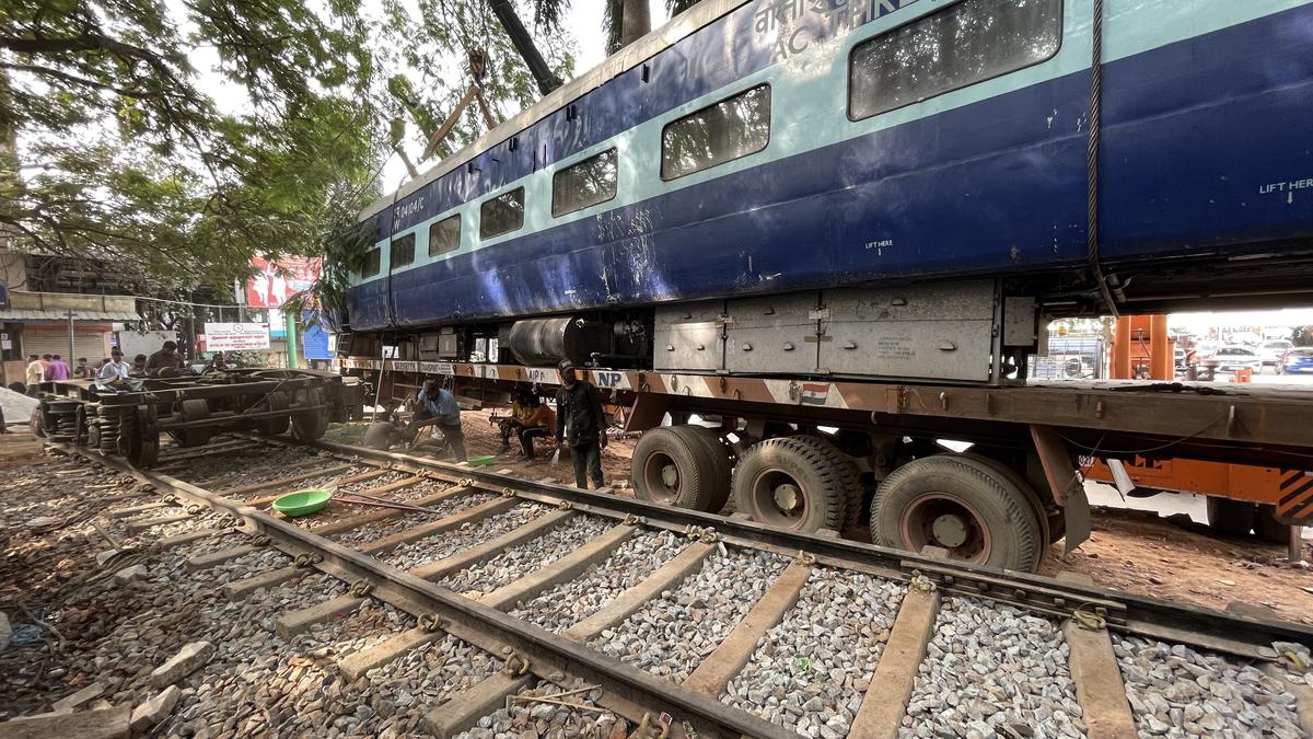 railways suffers loss due to injudicious procurement of machine by patiala locomotive parliament pan