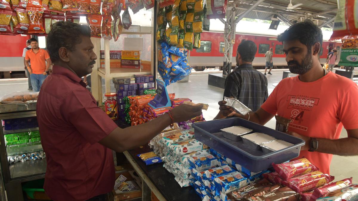 Economy meal counters opened at Salem and Erode railway junctions