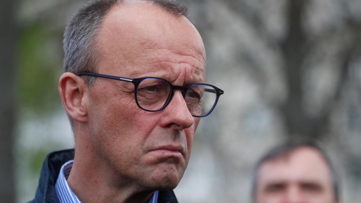 German Opposition leader Friedrich Merz visits Kyiv, Scholz refuses to ...