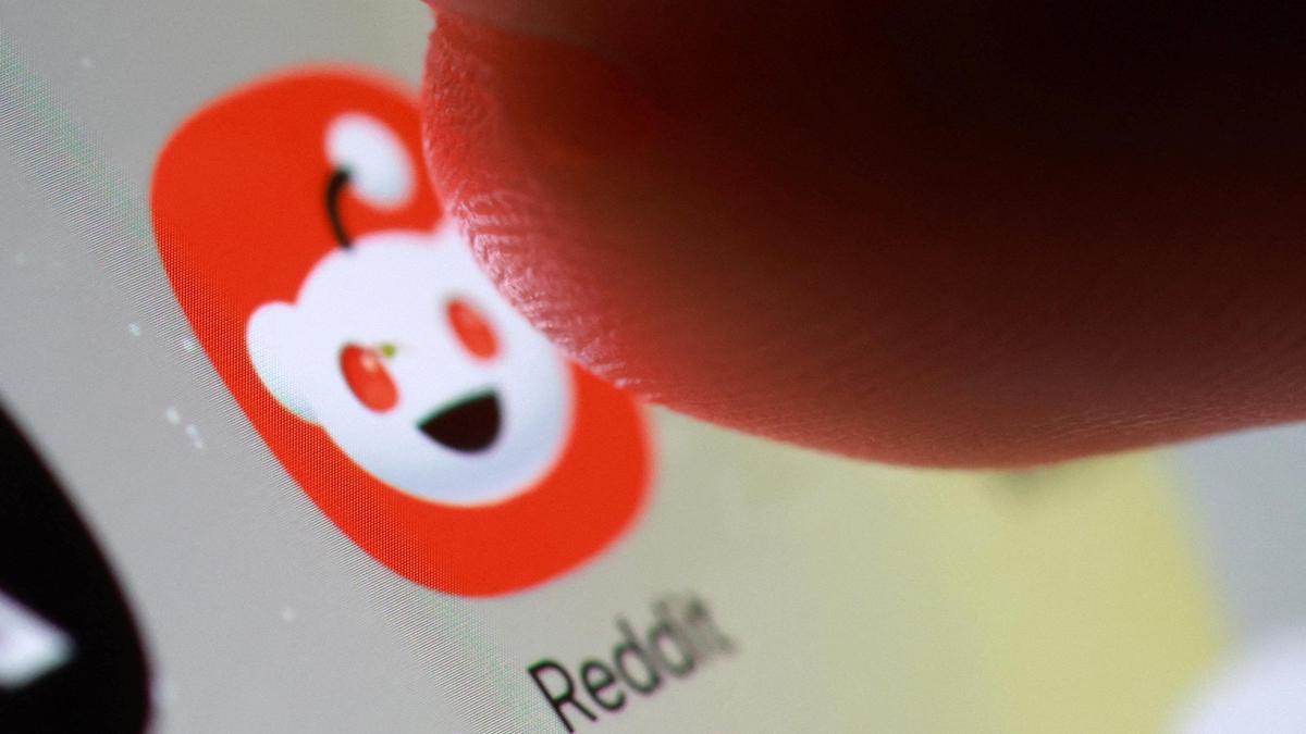Reddit’s holiday-quarter forecast shows AI ad strategy paying off