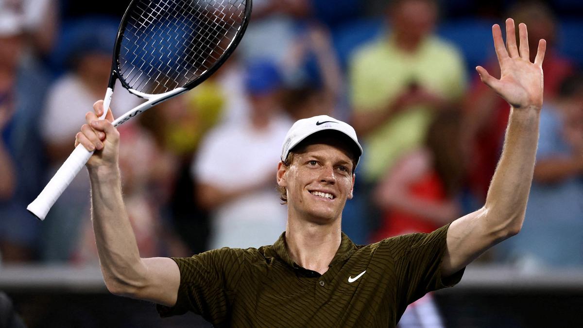 Australian Open 2026: Jannik Sinner takes heat out of the equation, advances to quarterfinals