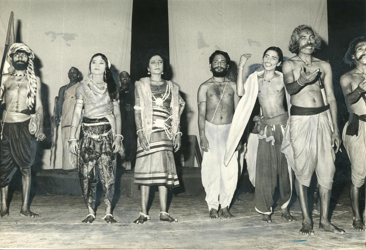 A scene from Habib Tanvir’s play Mrichchakatika.