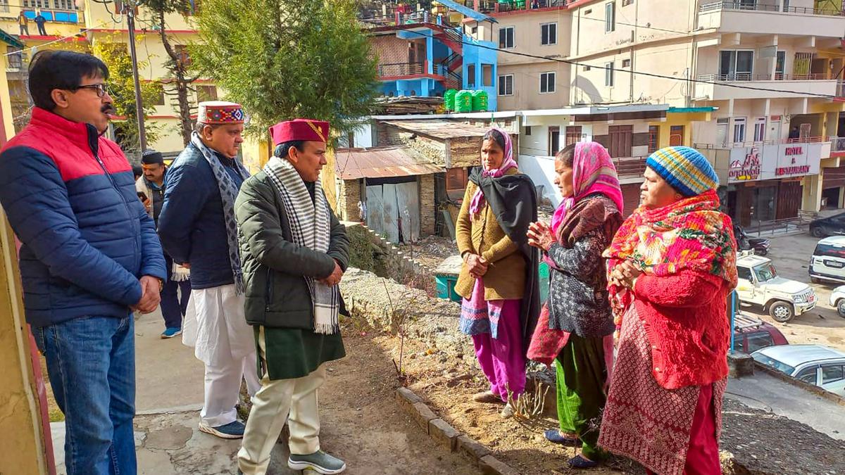 Uttarkhand Minister Dhan Singh Rawat speaks to ISRO over Joshimath sinking report